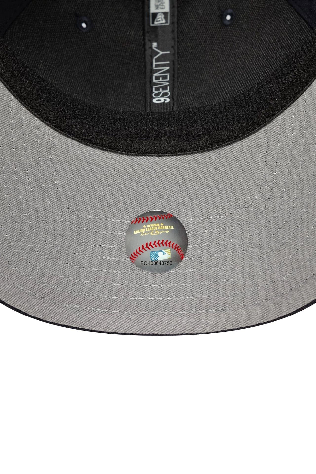 Trucker Cap / Snapback - Dark Navy + White