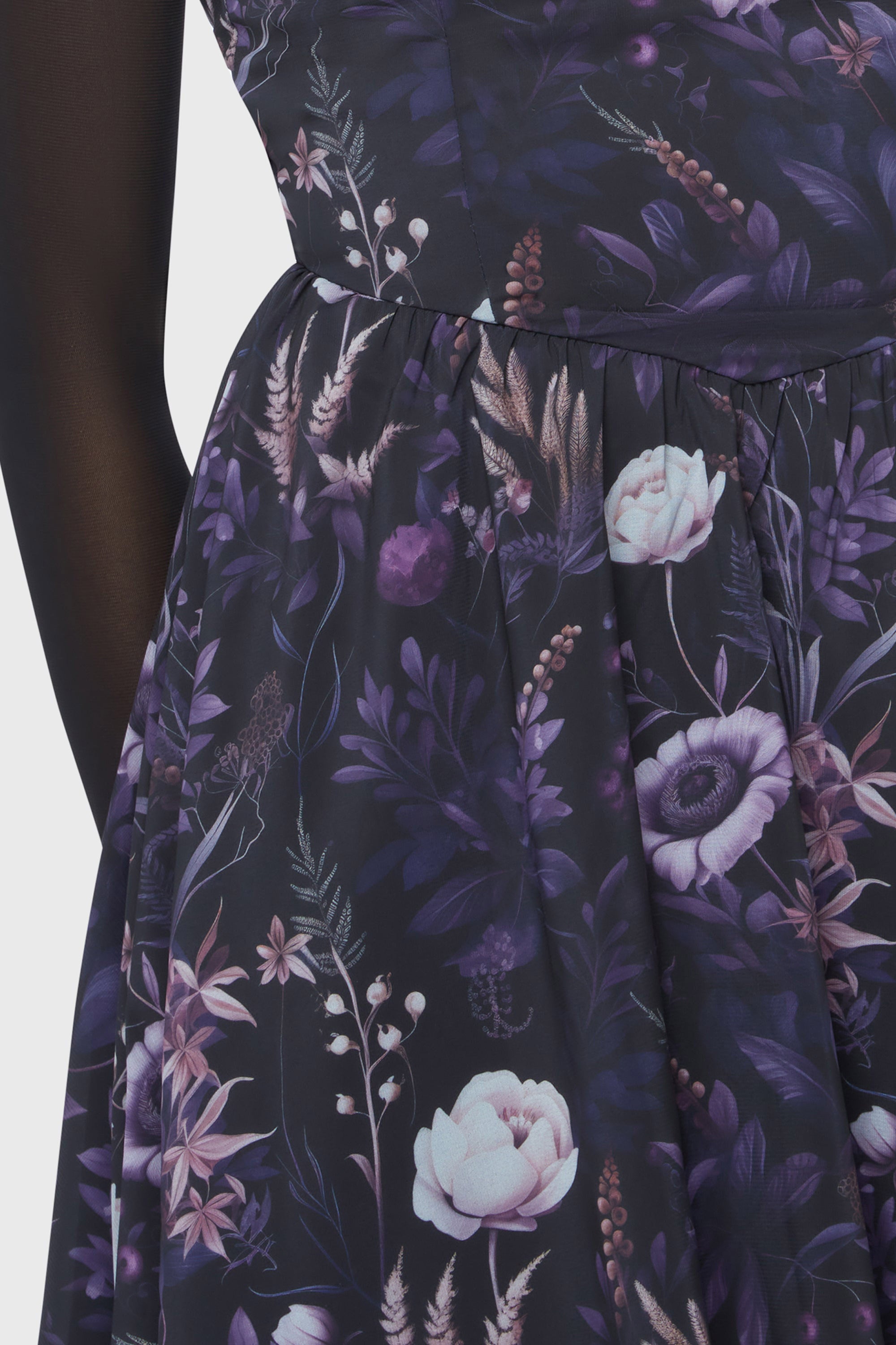 Dusk's Garden Minikleid - Black + Purple