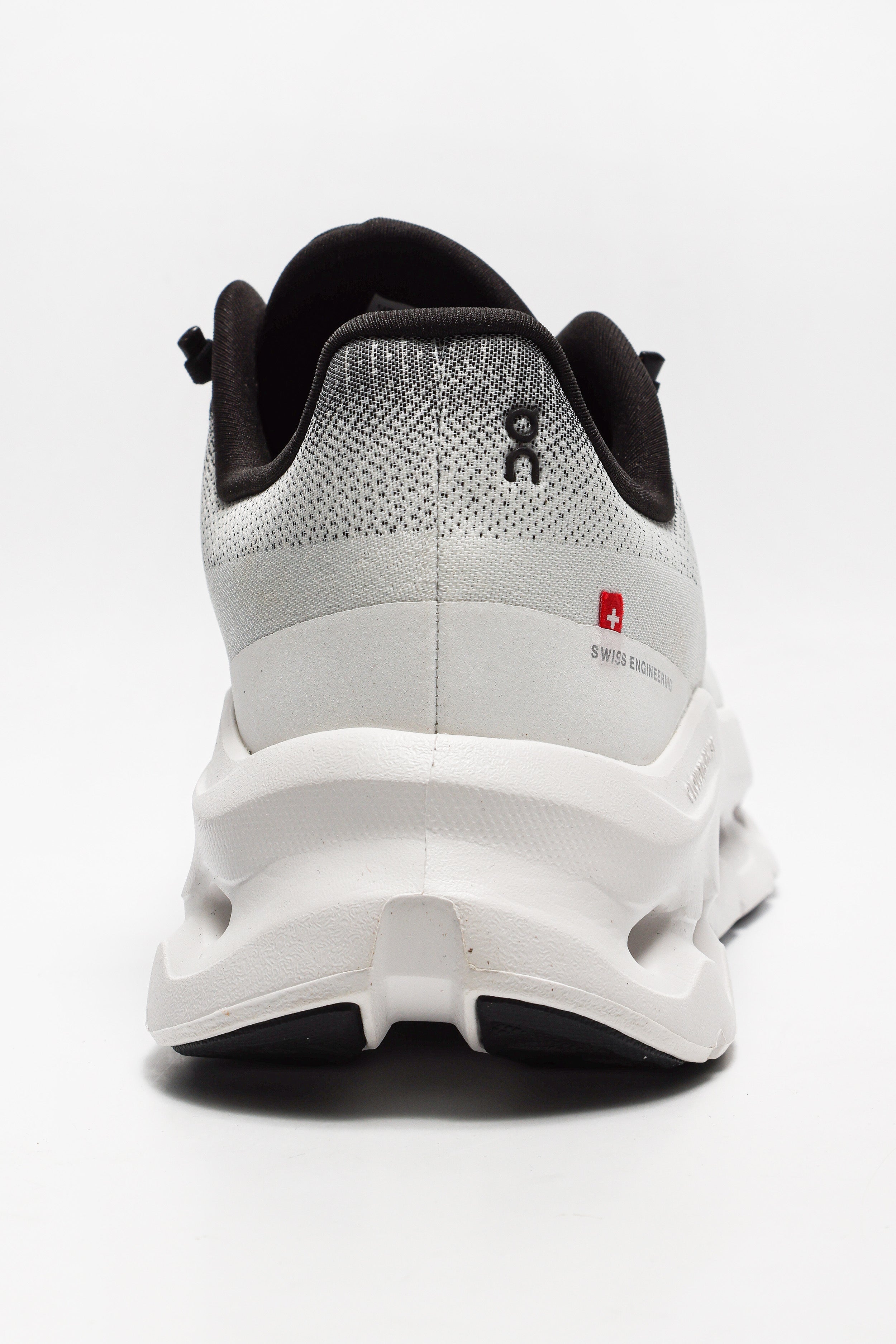 Cloudtilt sneakers - Black + Ivory