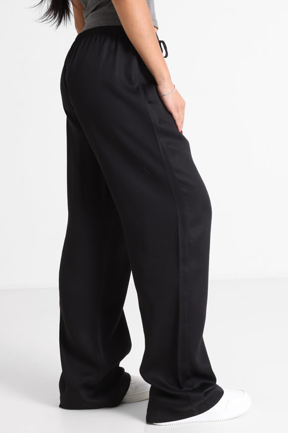 Stoffhose in Satin-Optik - Schwarz