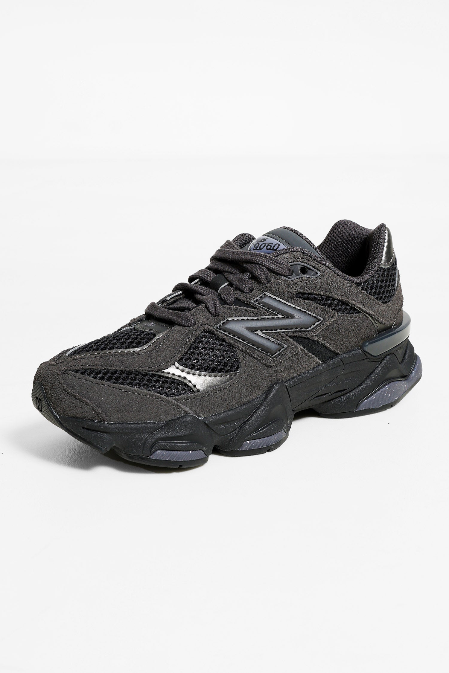 9060 Lace sneakers - Black + Neptune Grey
