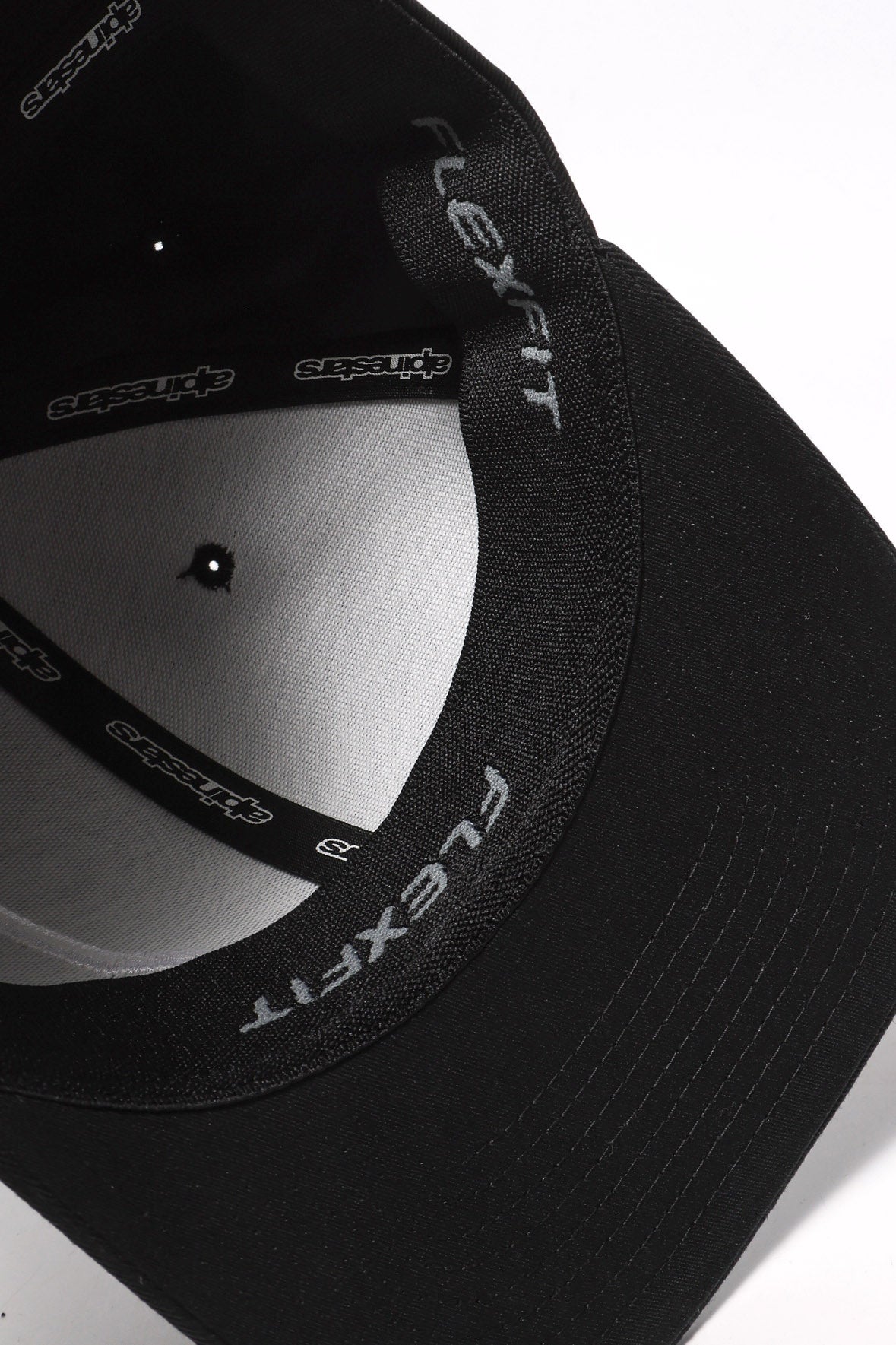 Flexfit Cap - Black + White