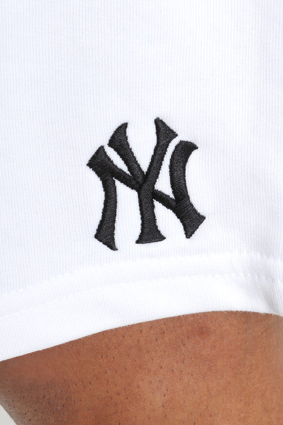 Base Runner Emb Helix short en sweat - White