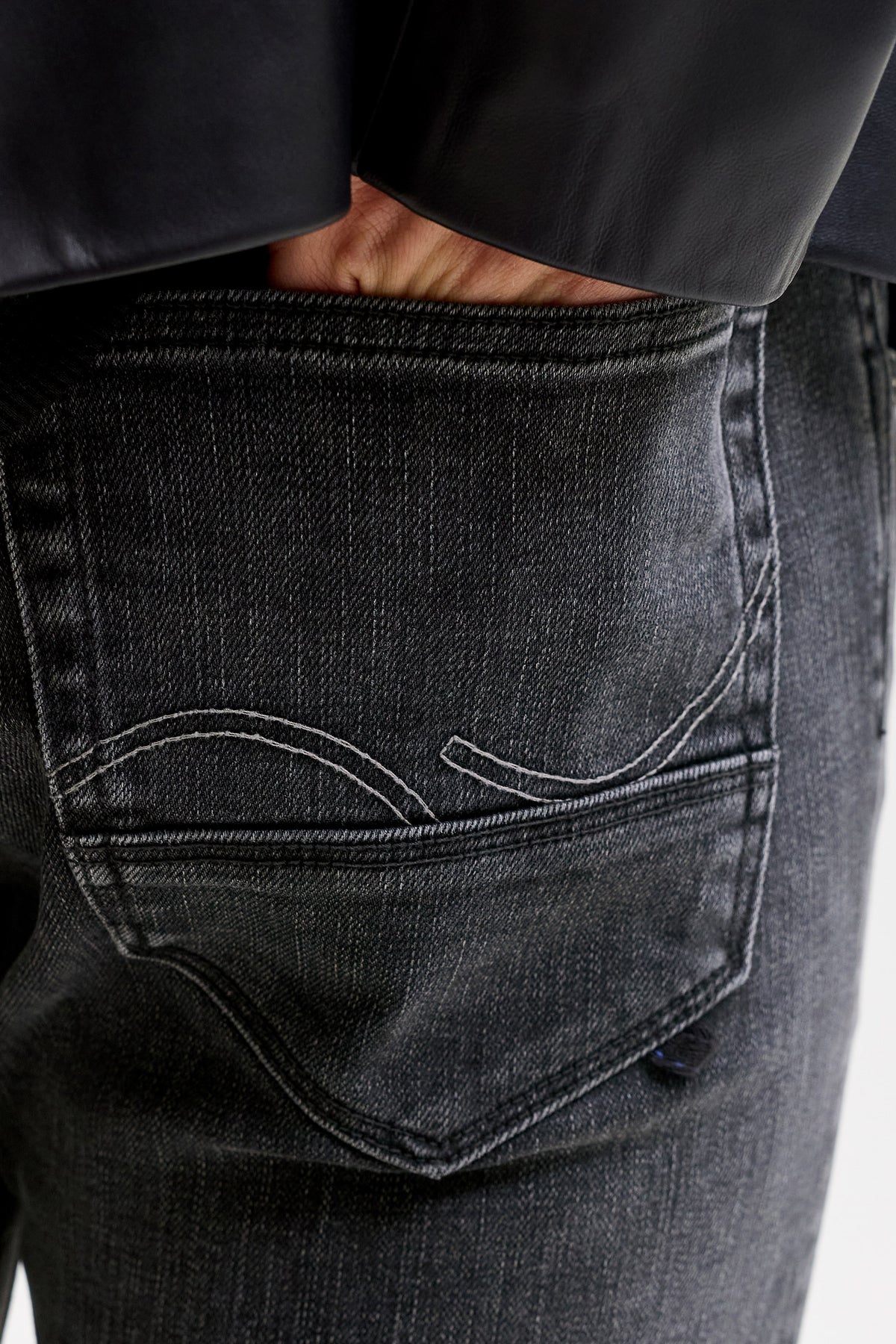 Glenn slim fit jeans L32 - Black Denim