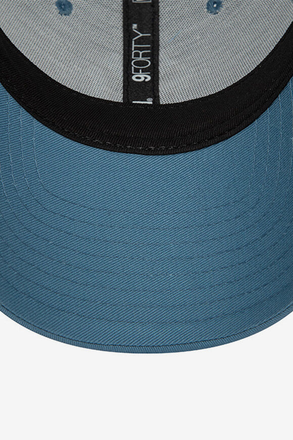 Homefield Trucker Cap / Scratchback - Blue
