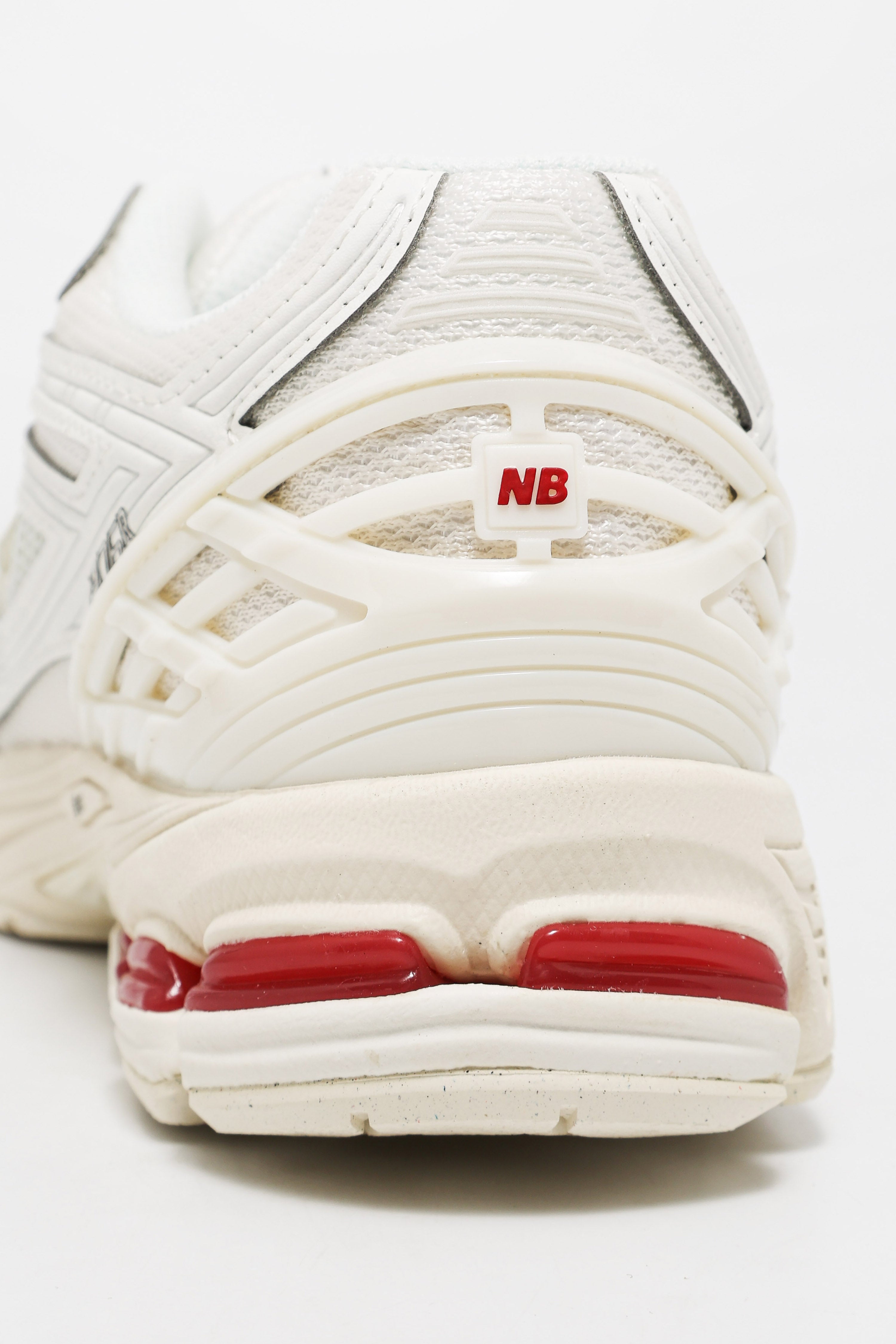 U 1906R Sport Essentials Sneaker - Angora + Sea Salt + Shadow Red