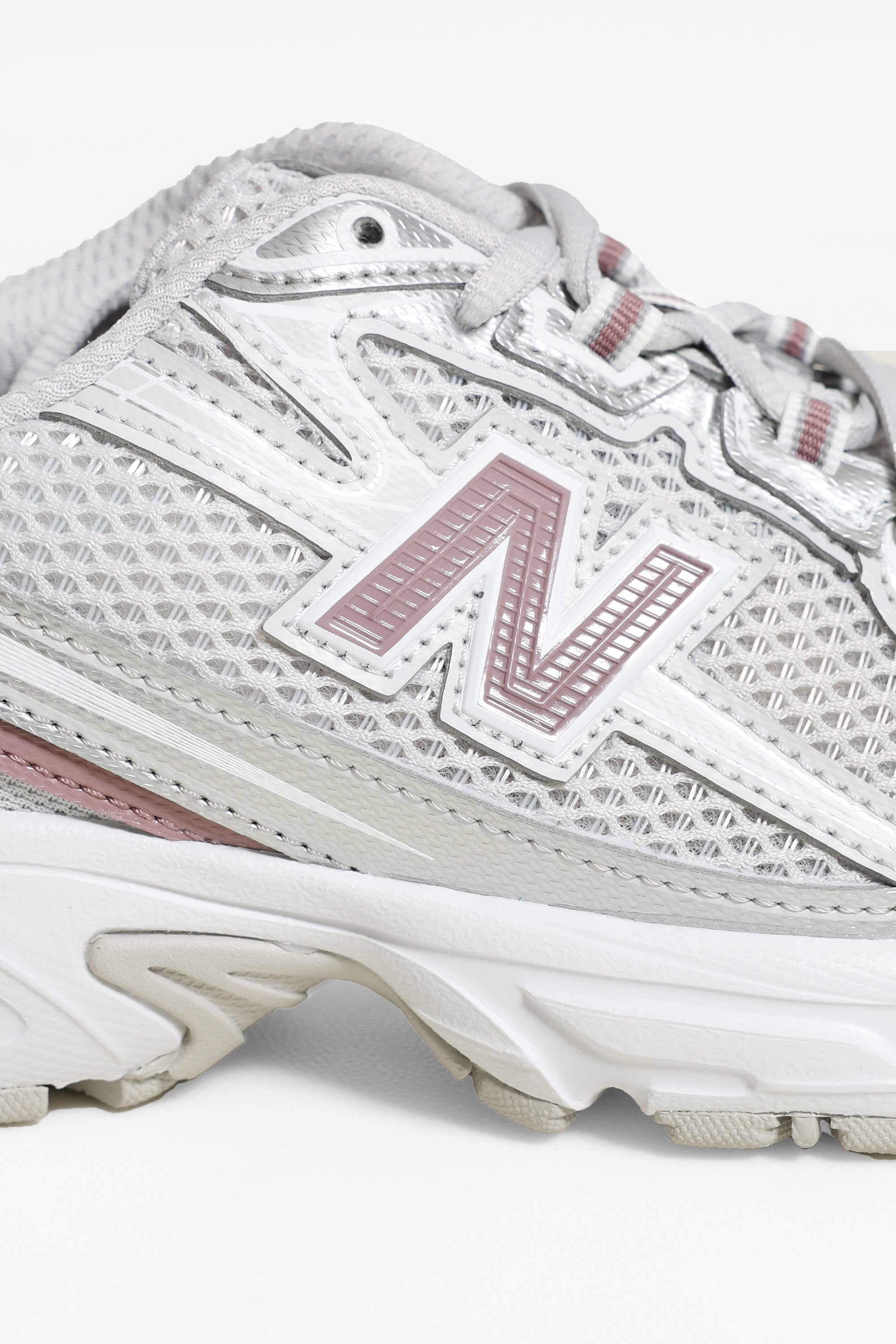 740 Lace Sneaker - Grey Matter + Pebble