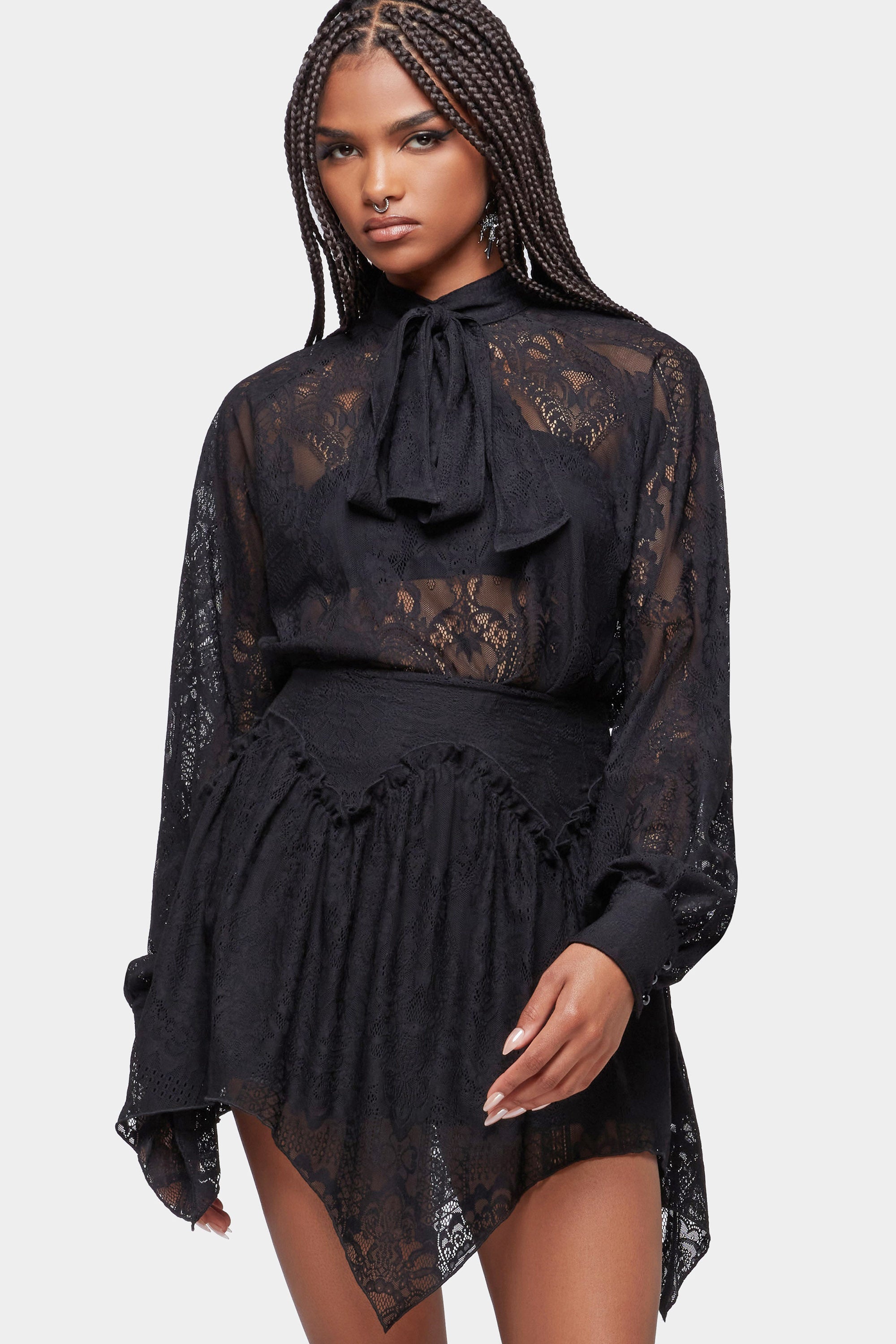 Wicked Waltz Spitzen Minirock - Black