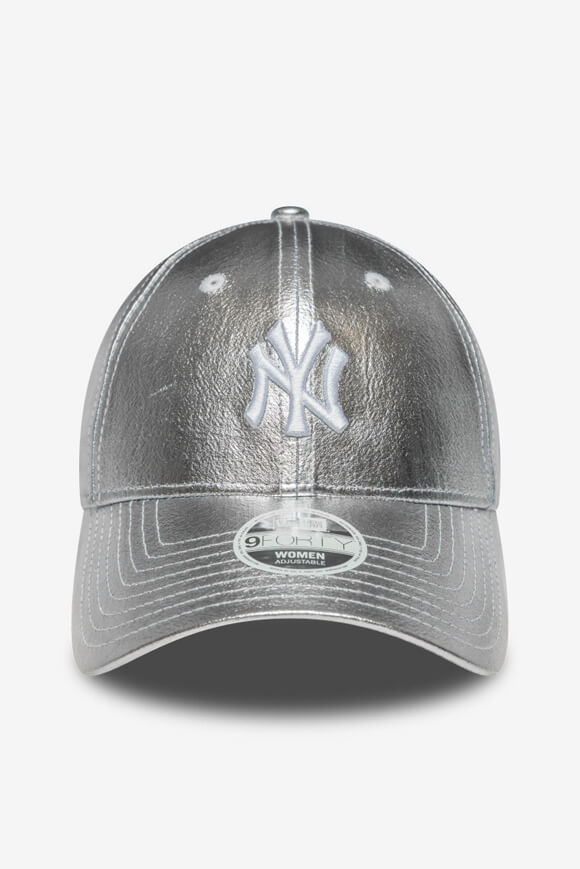 9Forty Metallic Cap / Strapback - Silver + White