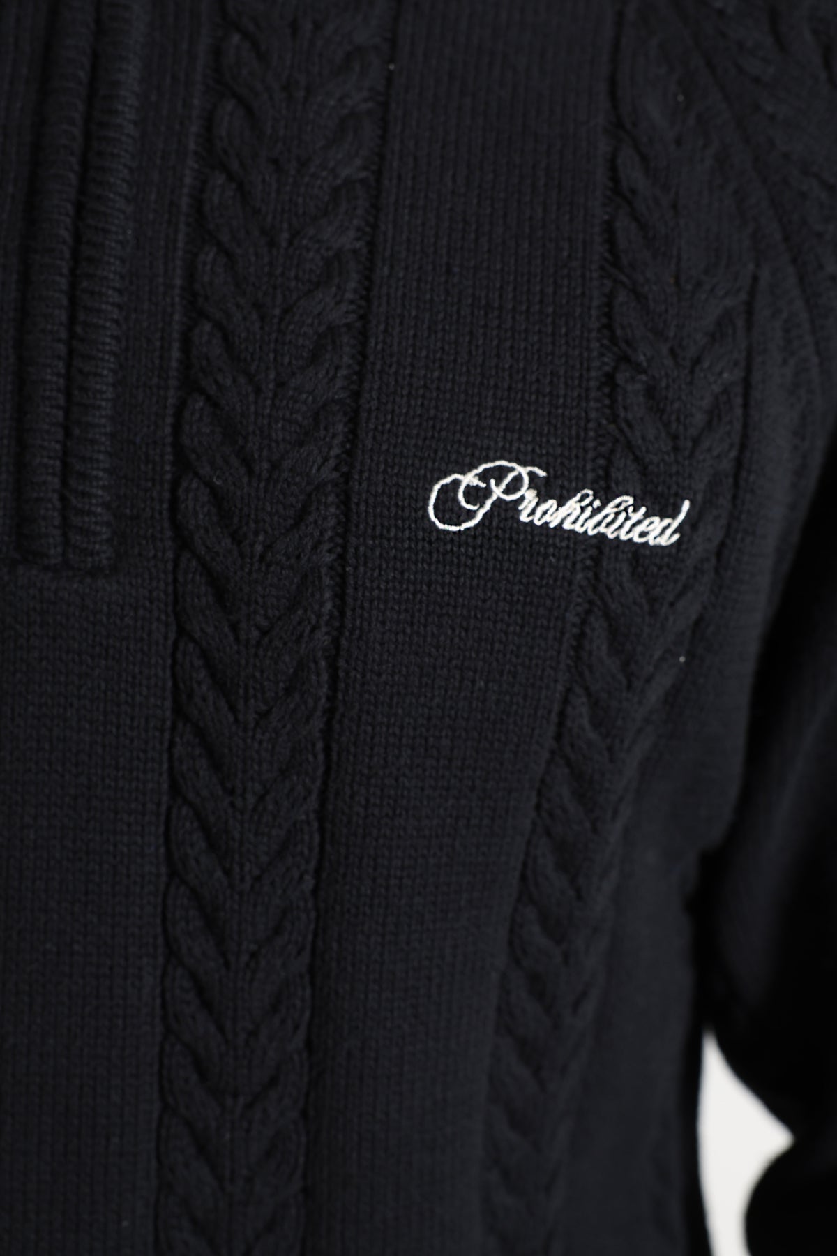 Knitted sweater - Black