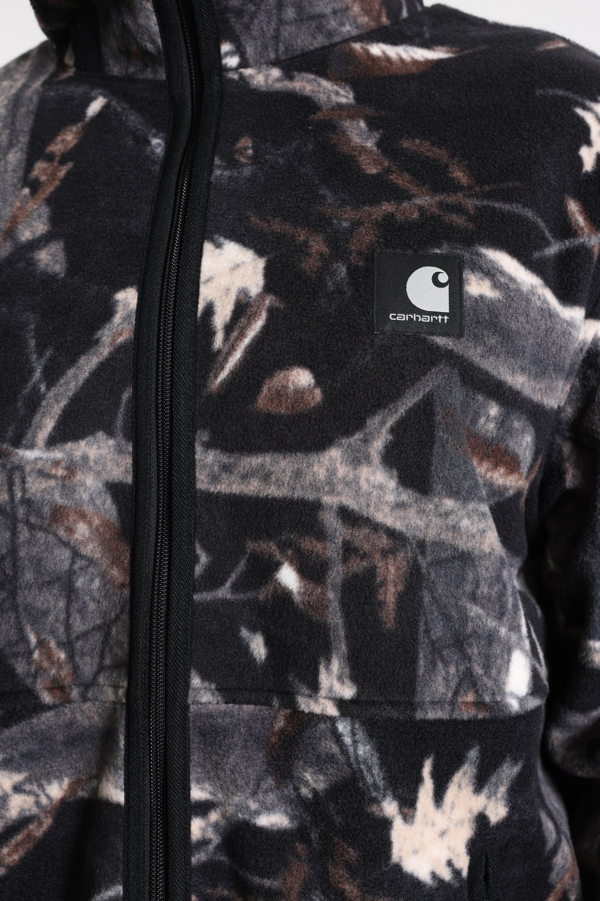 Blevin indossa un pile - Camo Feather Tree + Black