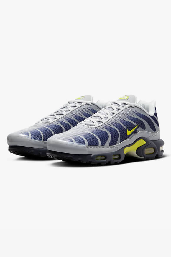 Air Max Plus Sneaker - Metallic Silver + Obsidian + Opti Yellow
