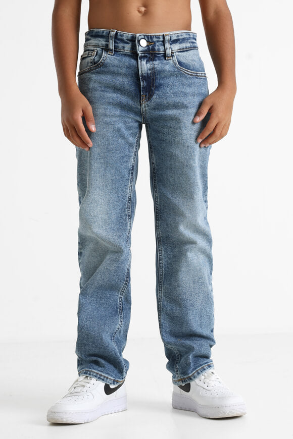 Straight Leg Jeans - Washed Blue Hero