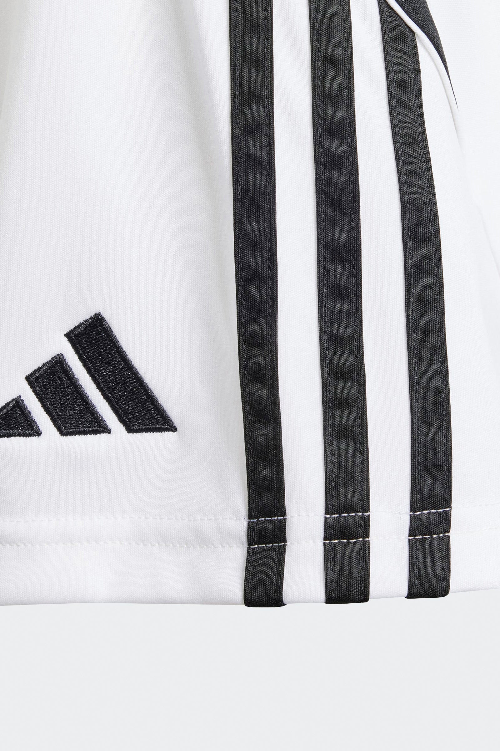 Tiro 24 Trainingsshorts - White
