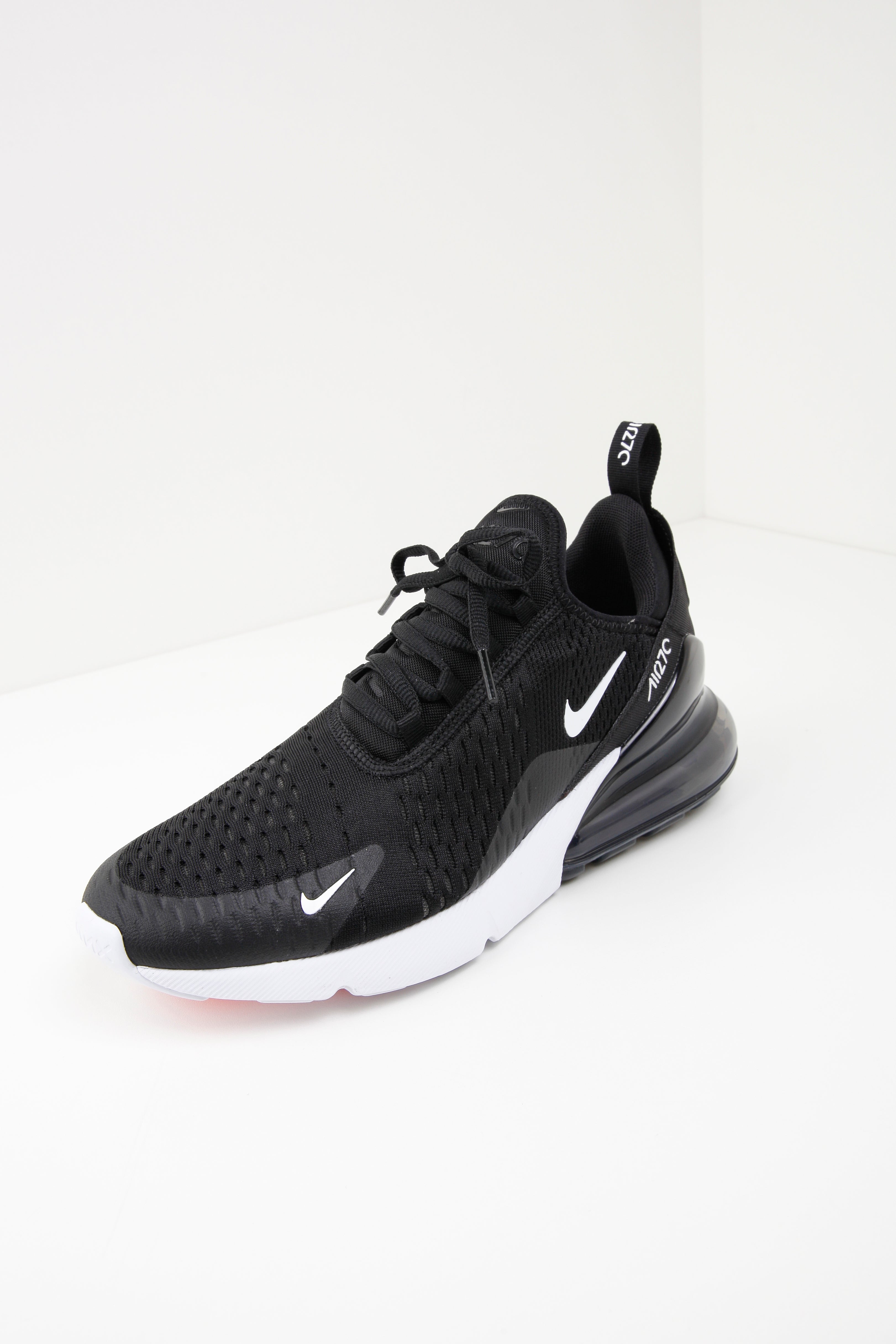 Baskets Air Max 270 - Noir + Blanc + Rouge Solaire