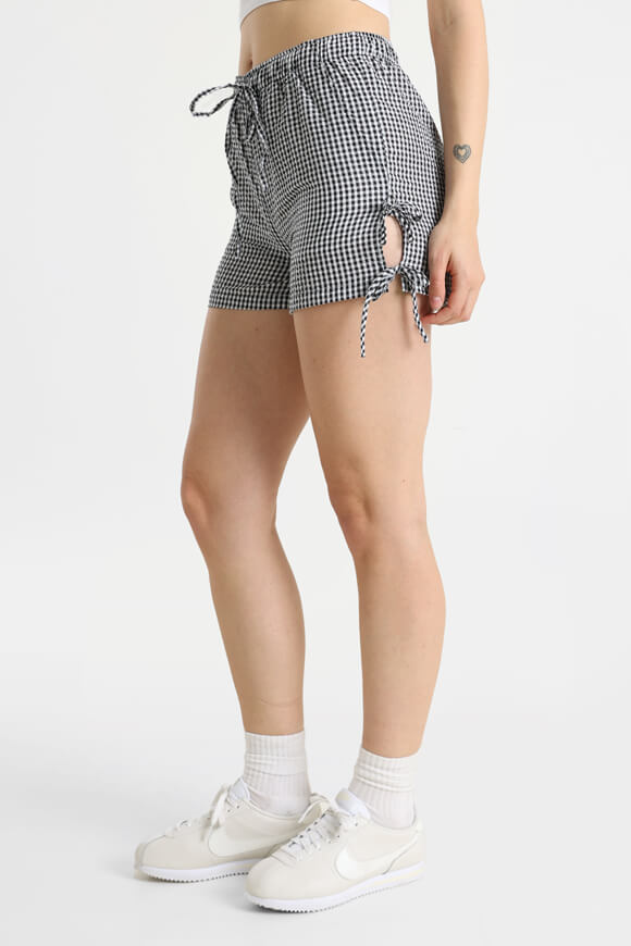 Pantaloncini in seersucker - nero + bianco