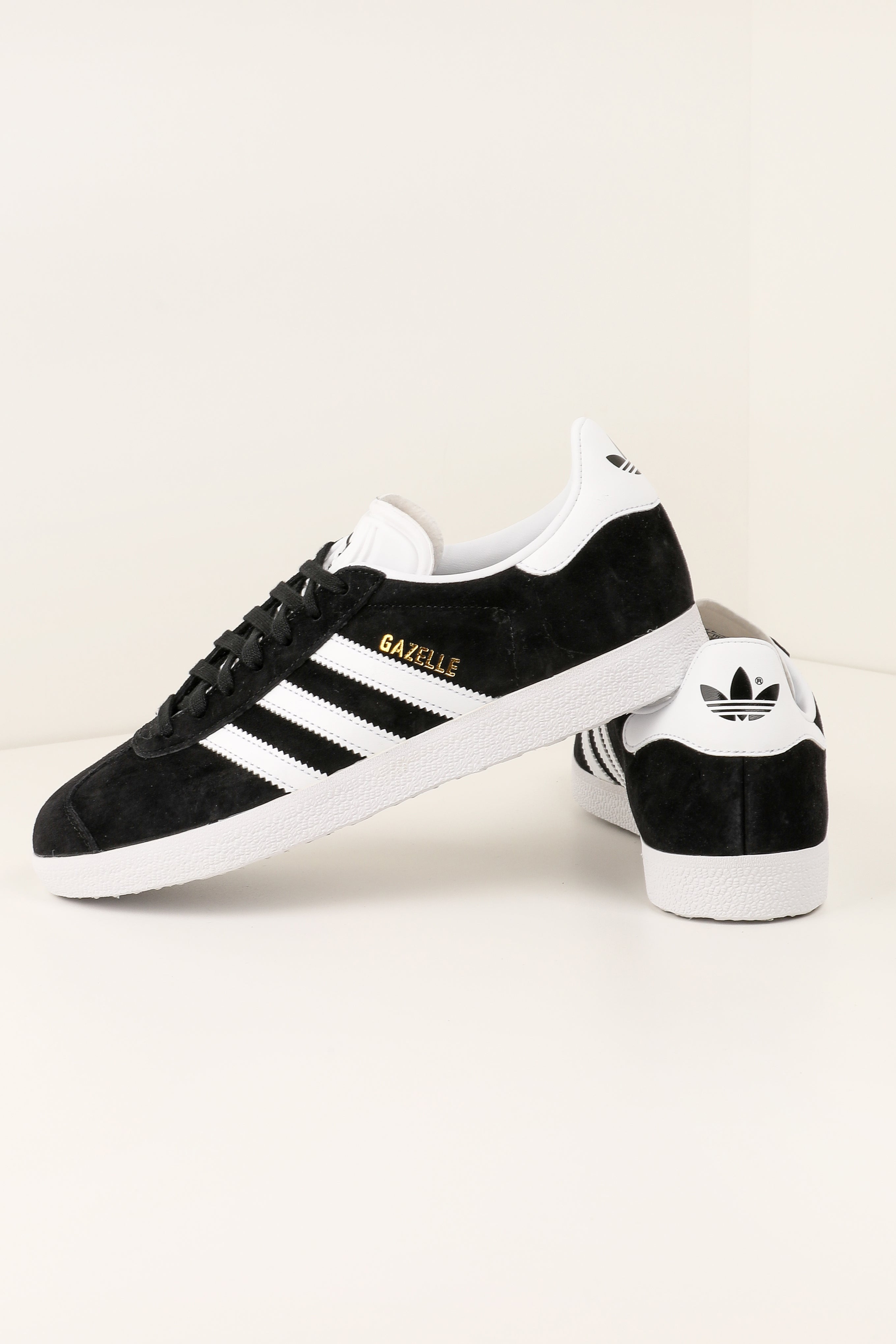 Gazelle Sneaker - Black + White
