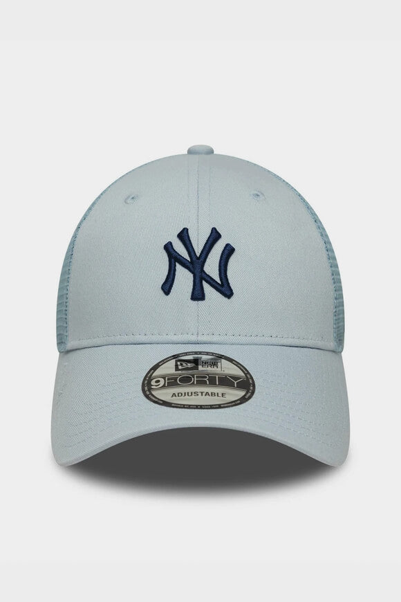 Homefield Trucker Cap / Scratchback - Light Blue