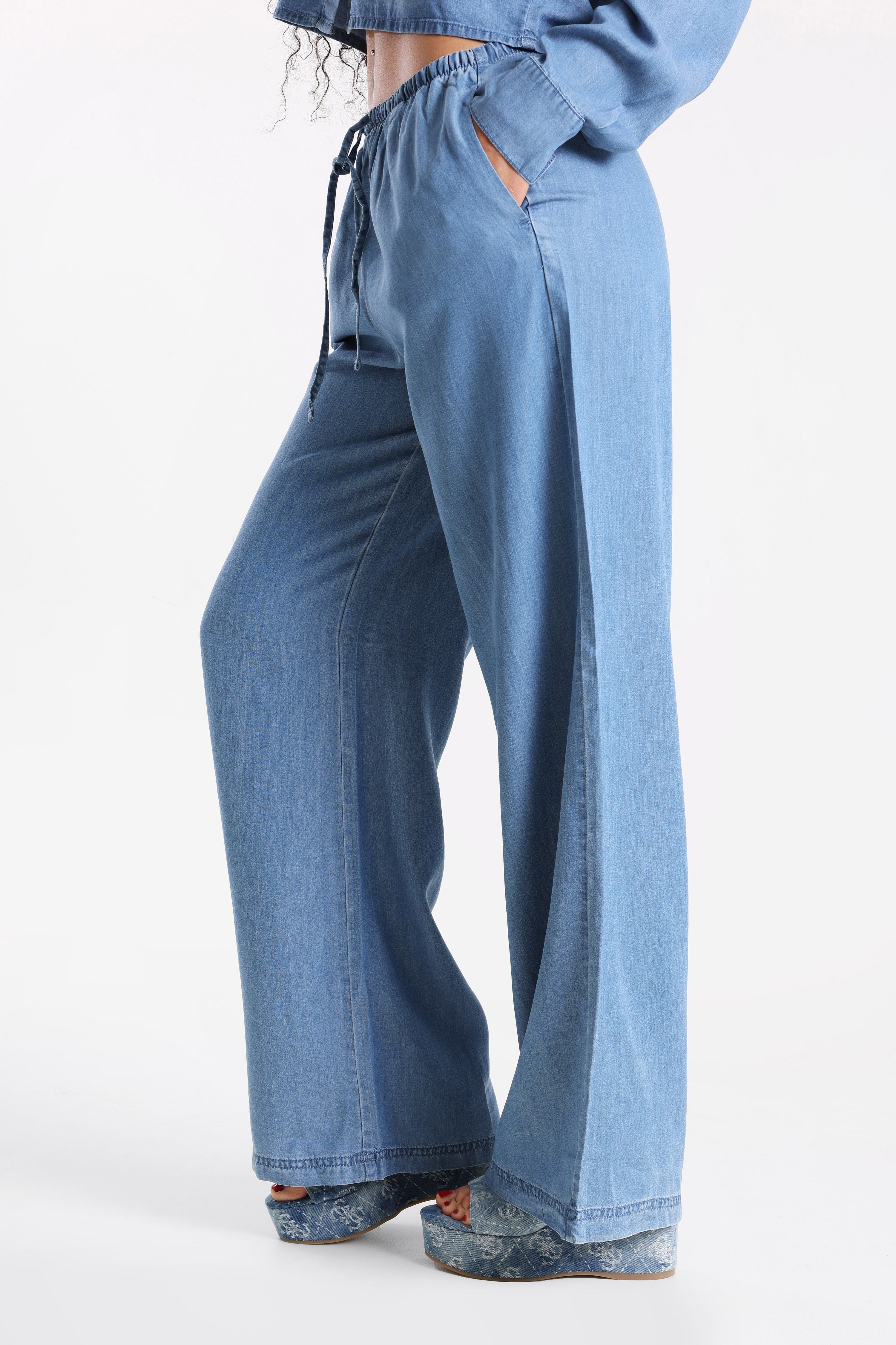 ONLCHARIS Stoffhose - Medium Blue Denim