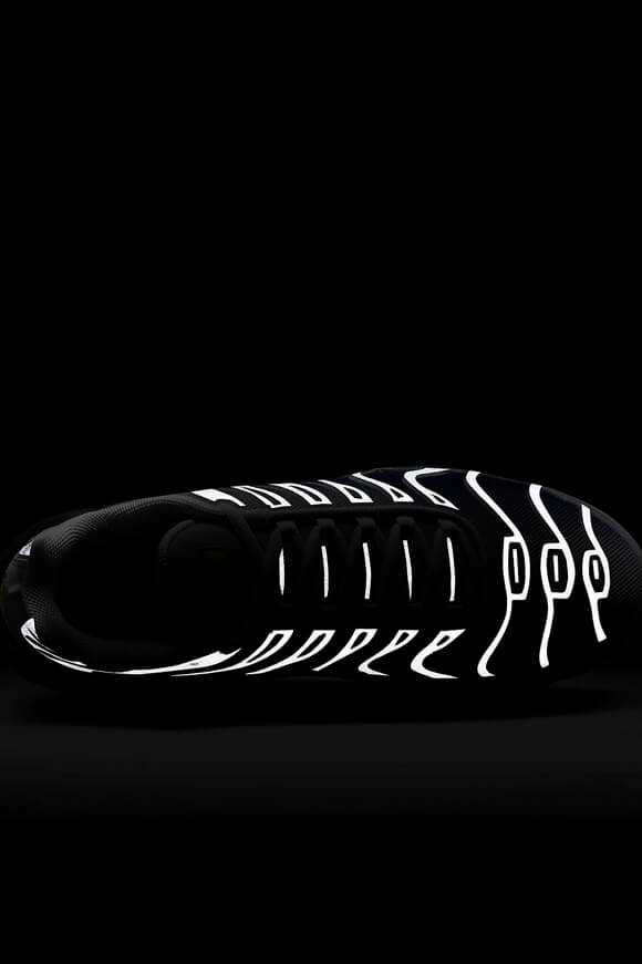 Air Max Plus Sneaker - Metallic Silver + Obsidian + Opti Yellow