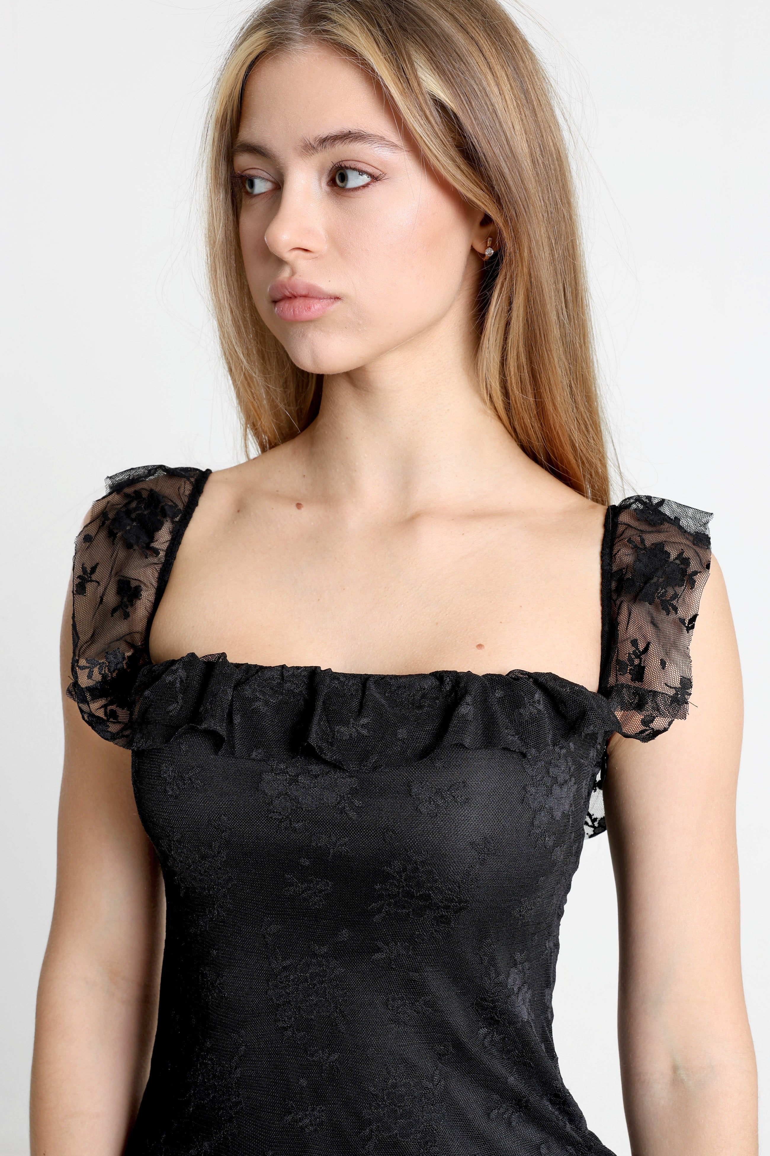 NMEVE mini robe off shoulder en mesh - Black
