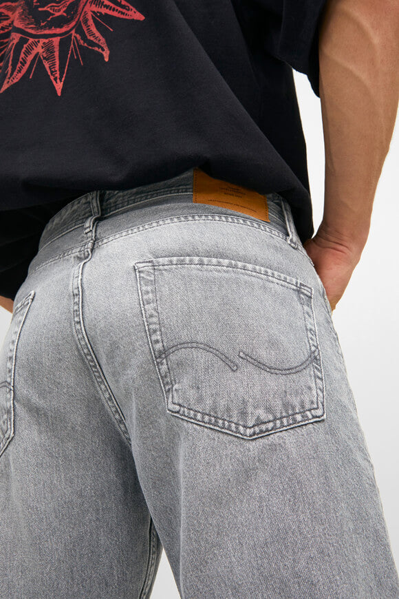 Chris Relaxed Fit Jeans L32 - Grey Denim