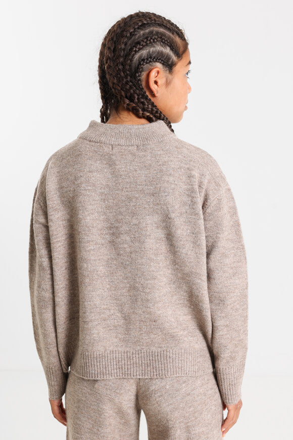 Oversized knitted sweater - mottled beige