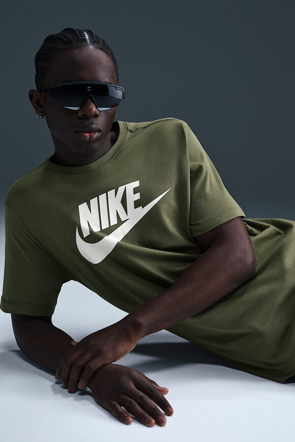 Icon Futura T-Shirt - Medium Olive