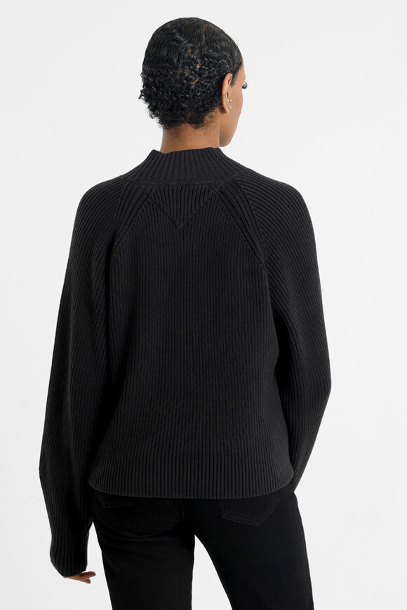 Badge knitted sweater - Black