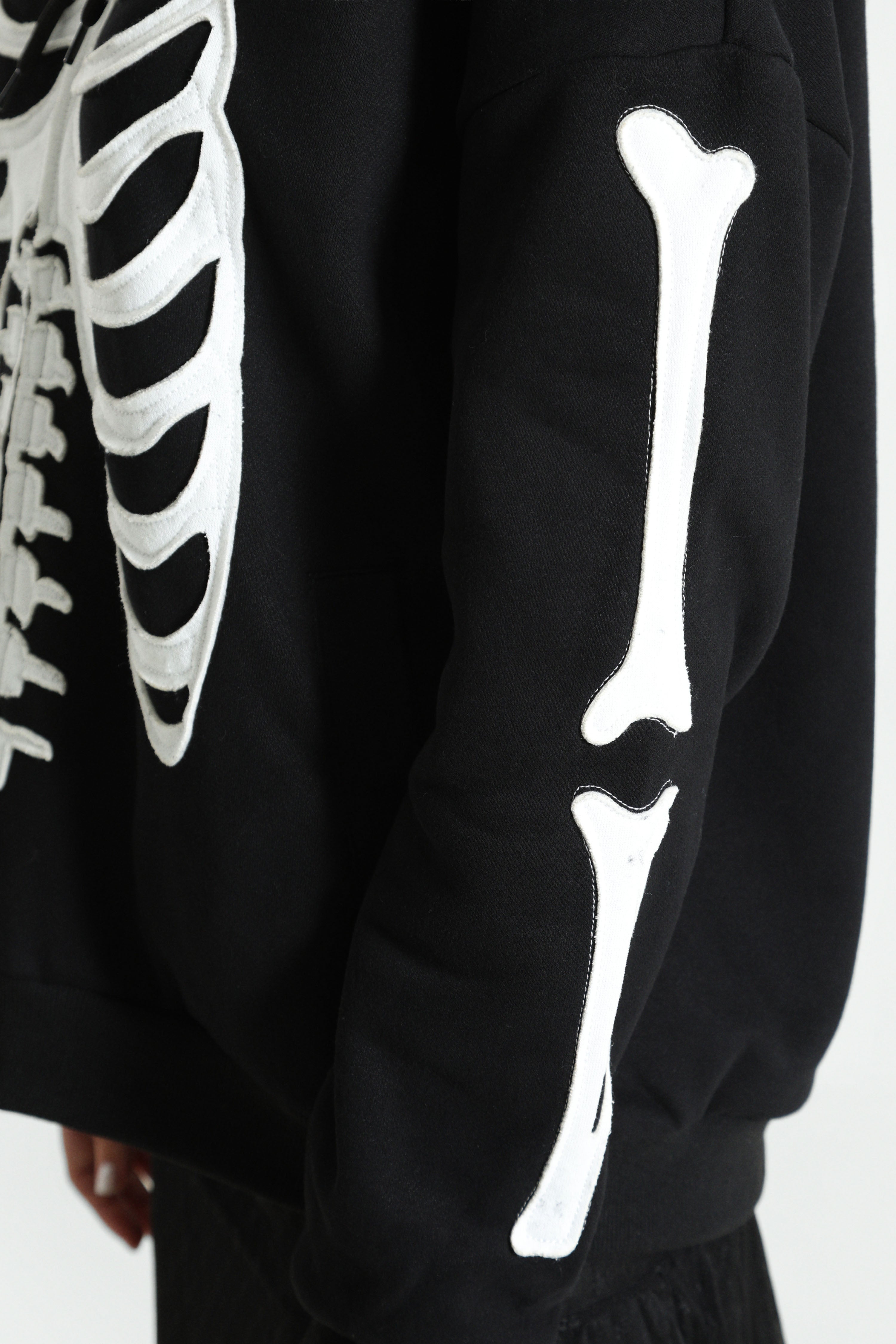 Oversize Kapuzensweatjacke - Black + White