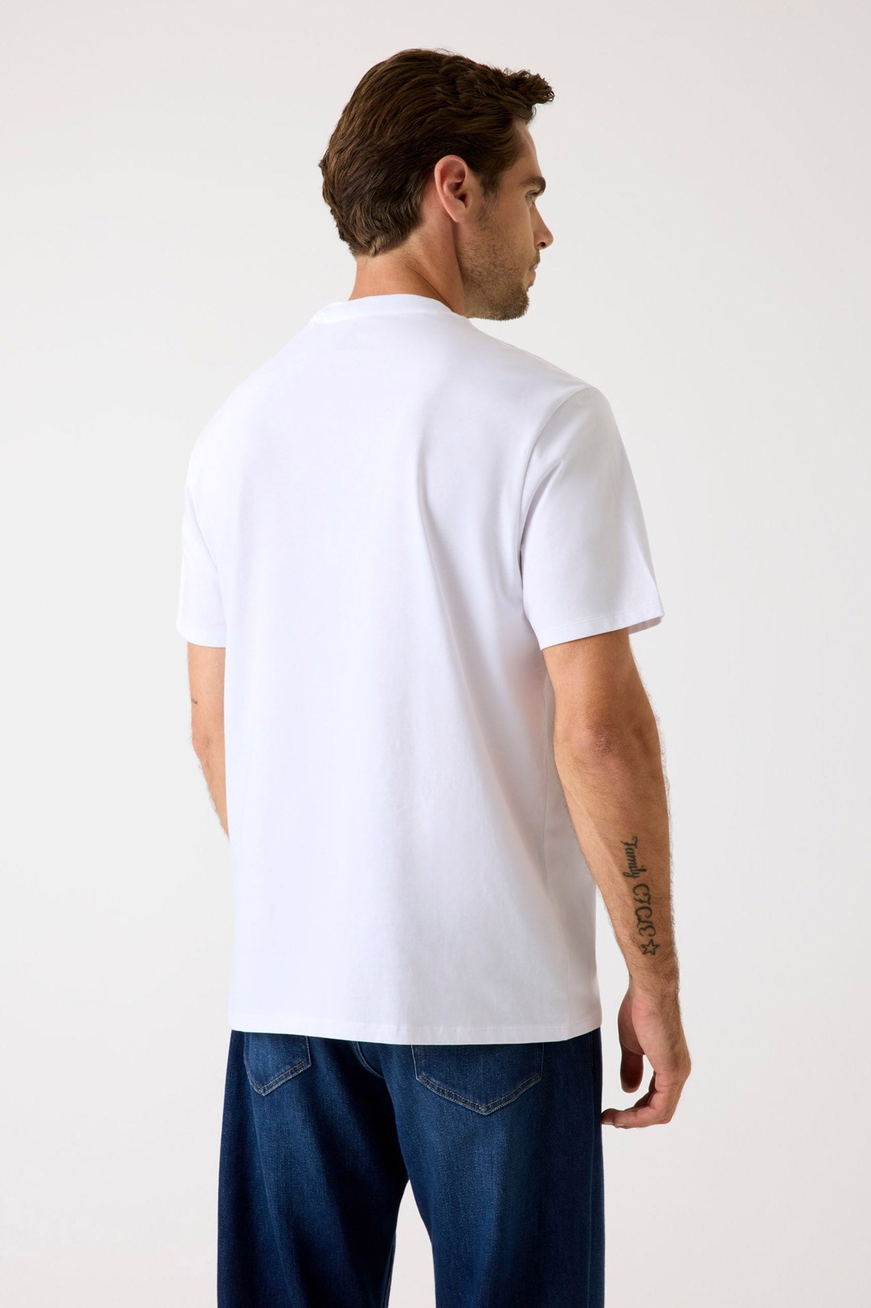 T-Shirt - White