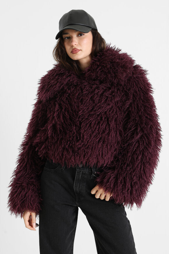 Veste courte en fausse fourrure - Aubergine
