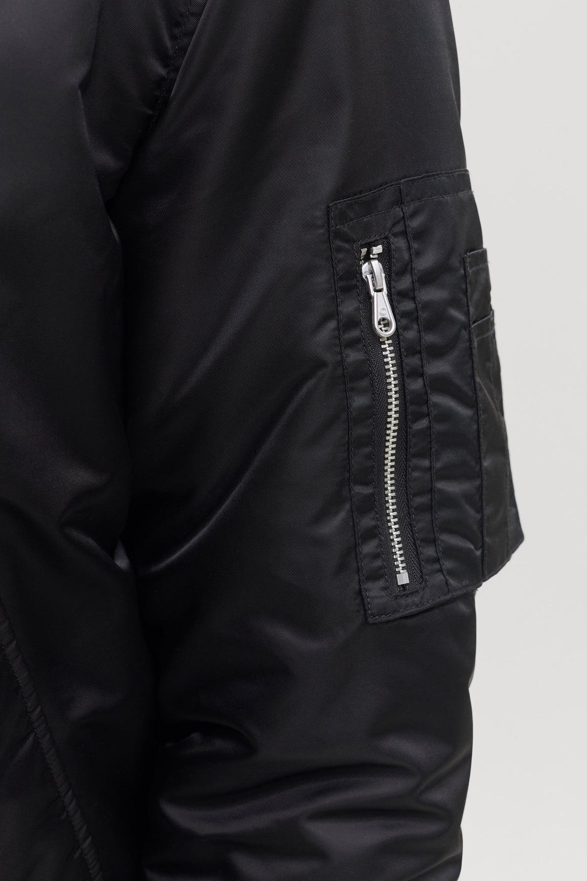 JCOTRACE Wattierte Bomberjacke - Black