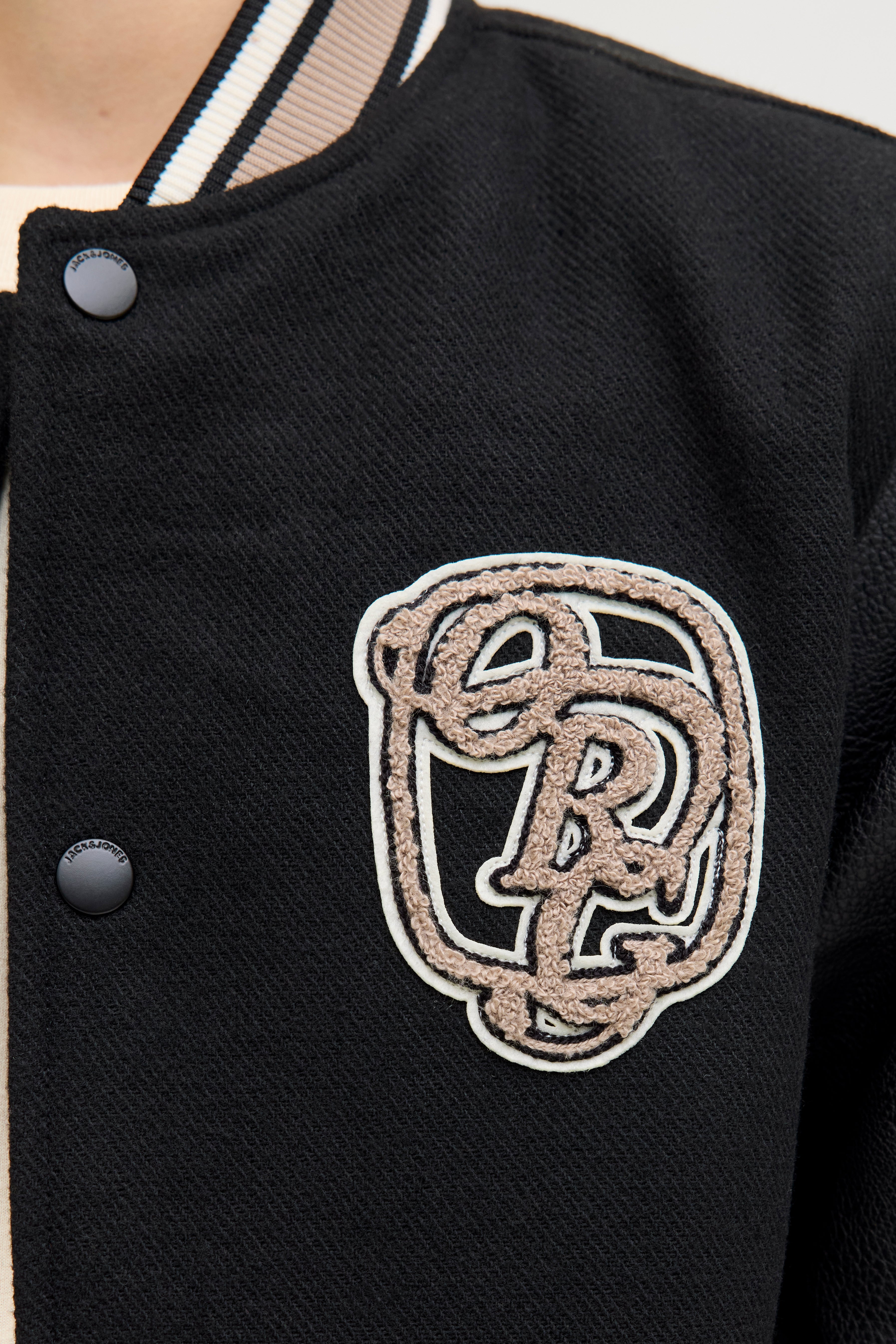 JORMEADOWS Collegejacke - Black