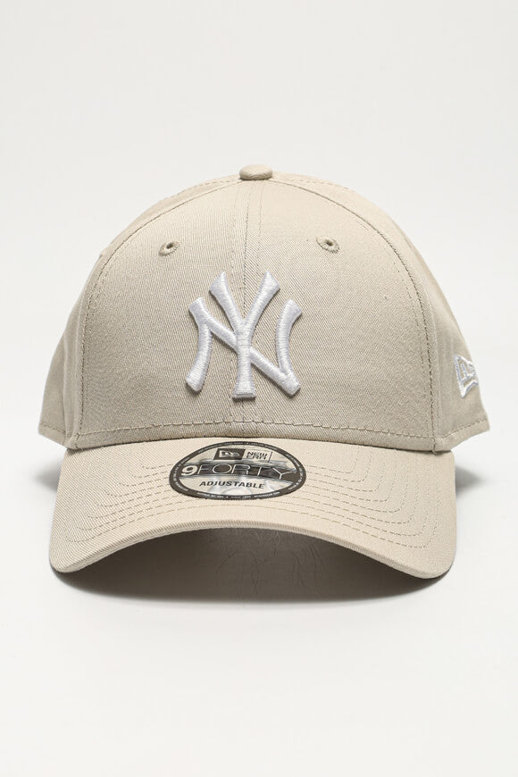 9Forty Cap / Strapback - Stone + White