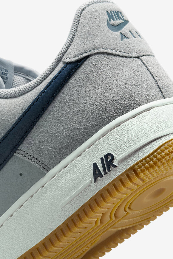 Sneaker Air Force 1 '07 LV8 - Grigio fumo chiaro + Marina Militare