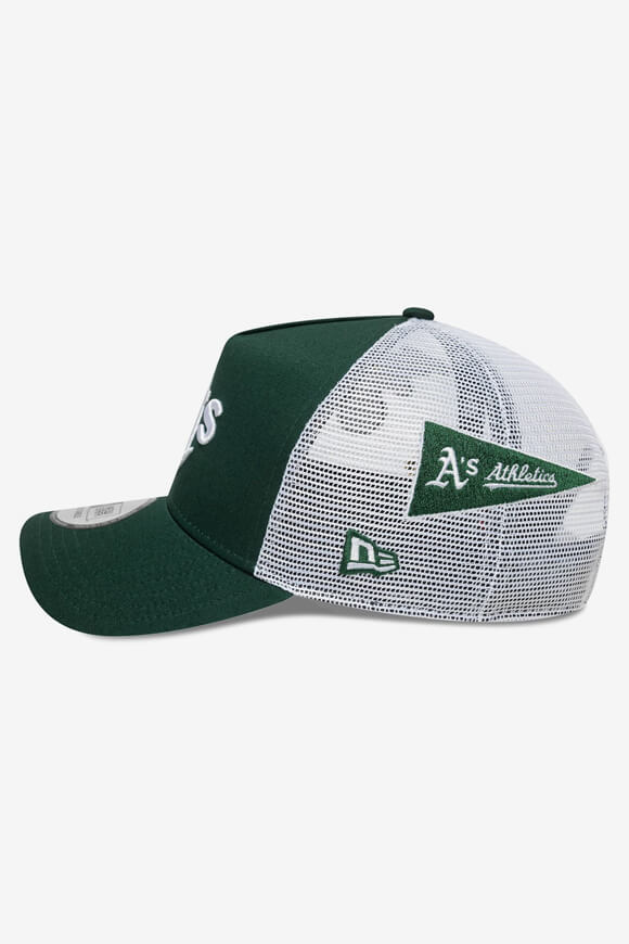 Trucker Cap / Snapback - Dark Green + White