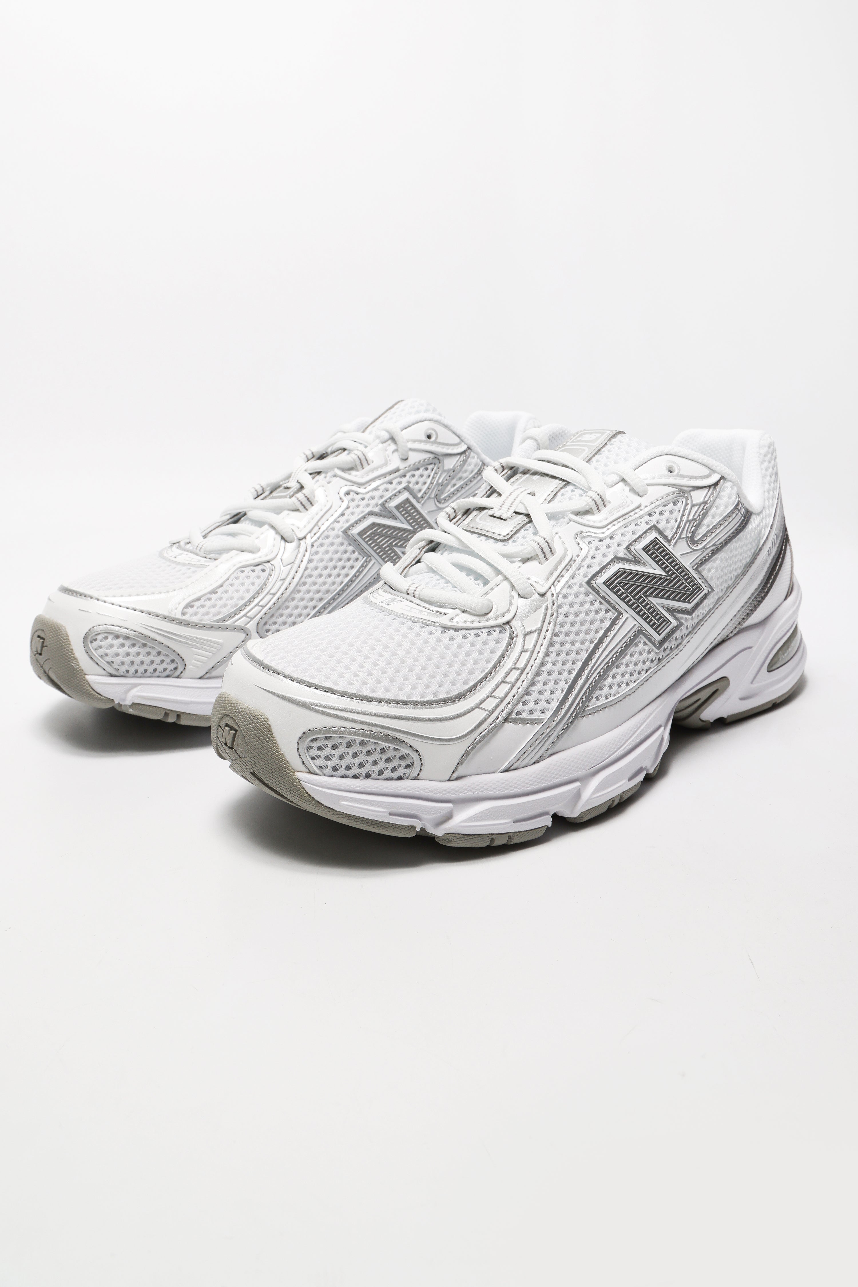 U 740 Core Sneaker