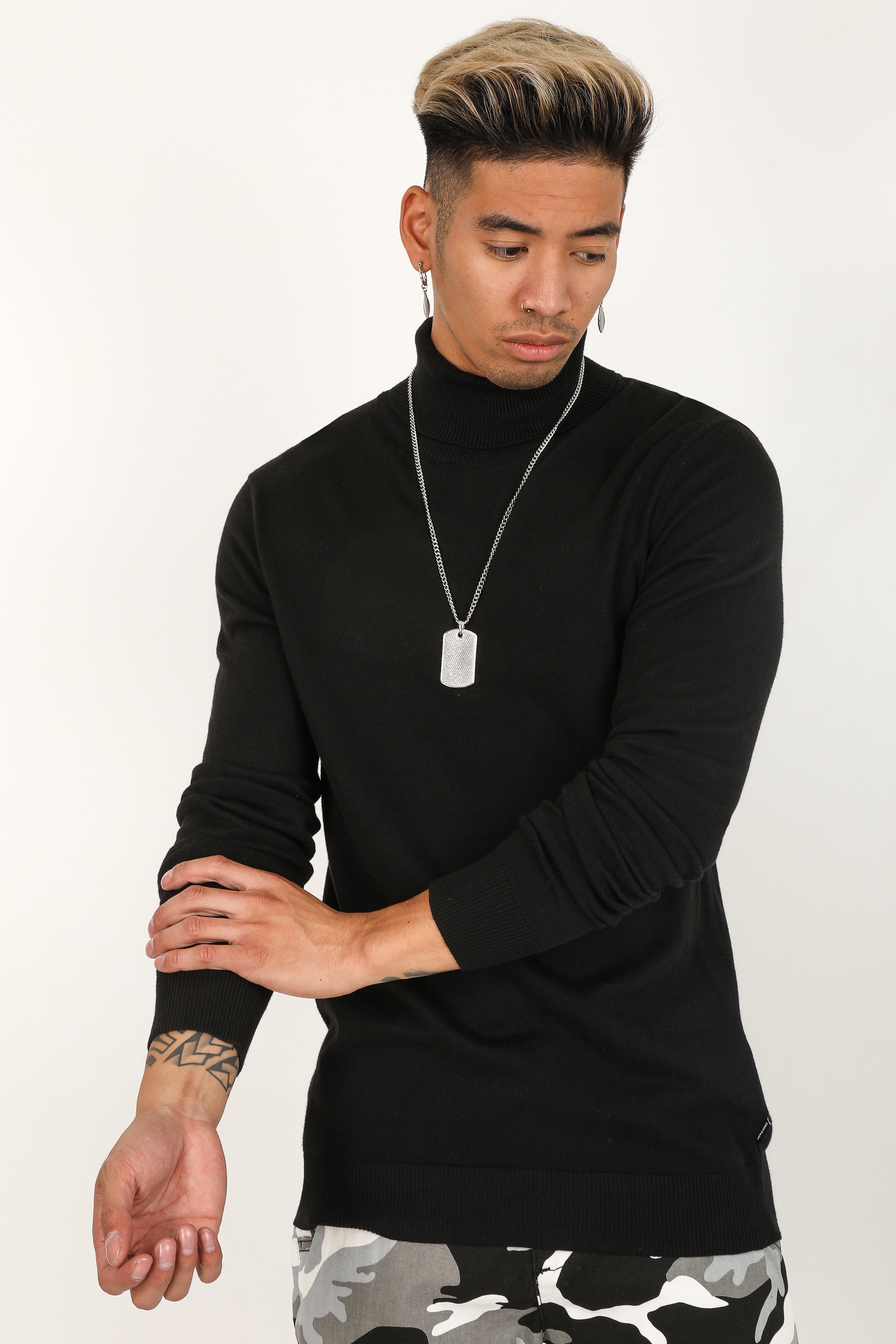 Fine knit sweater - black