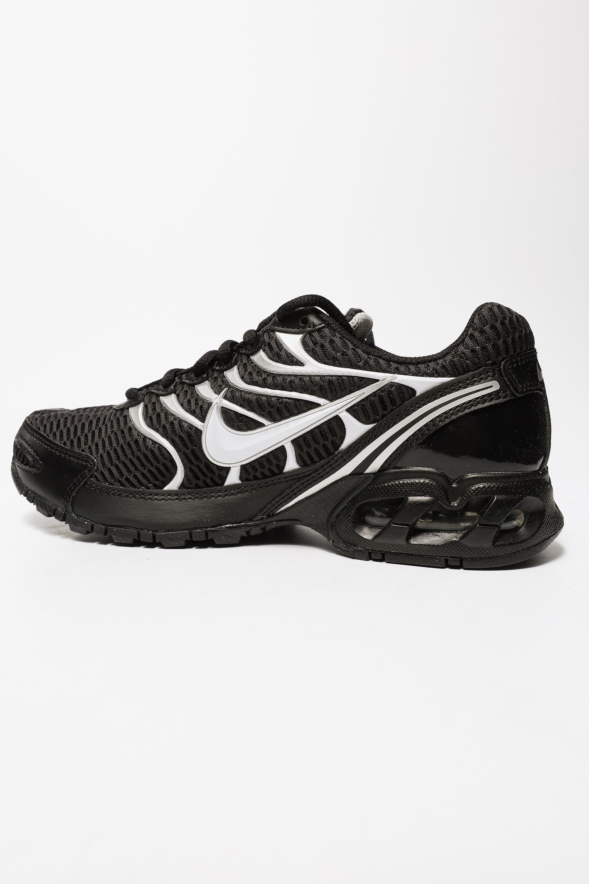 Air Max Torch 4 Sneaker - Black + White