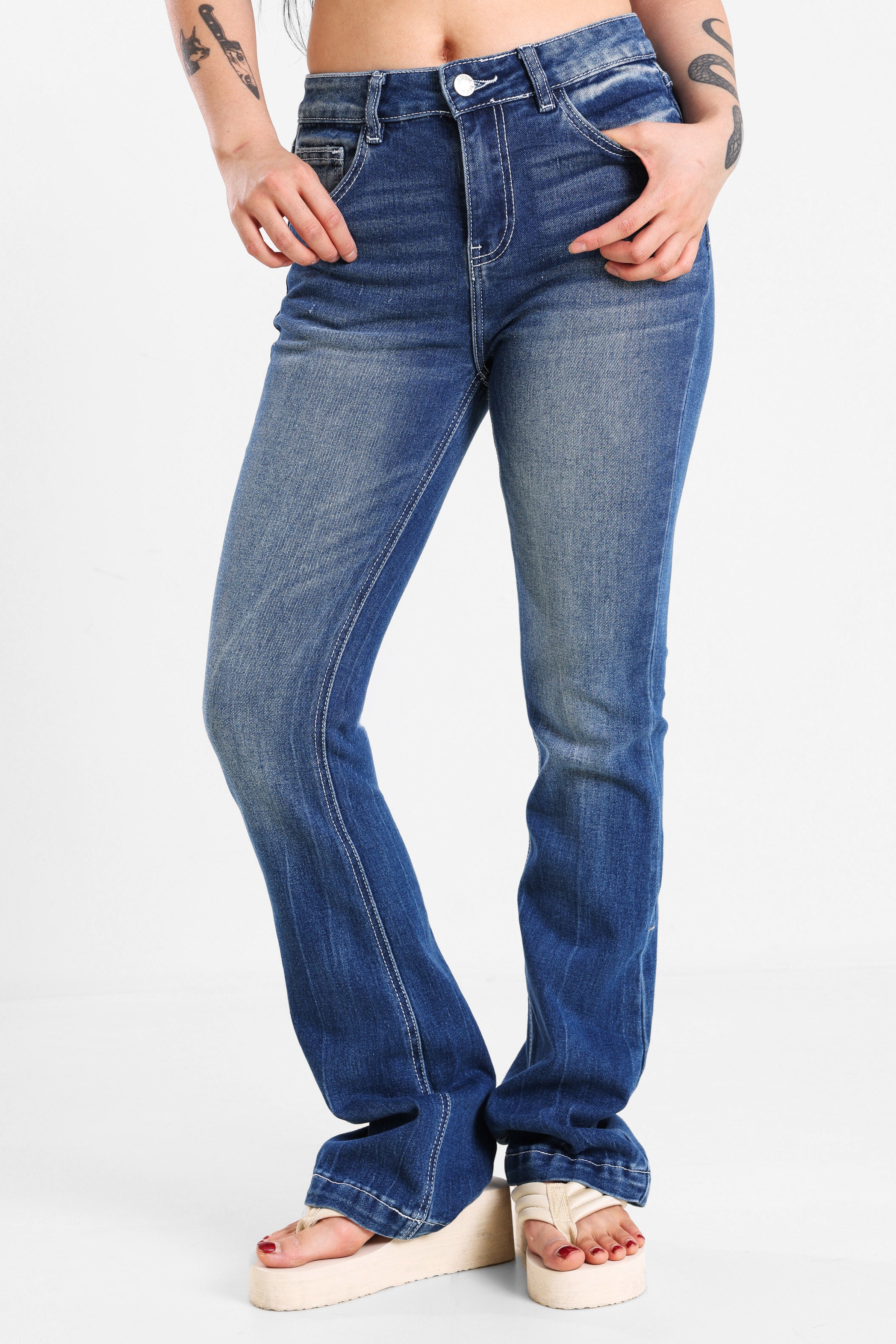Flare Jeans - Dunkelblau Gewaschen