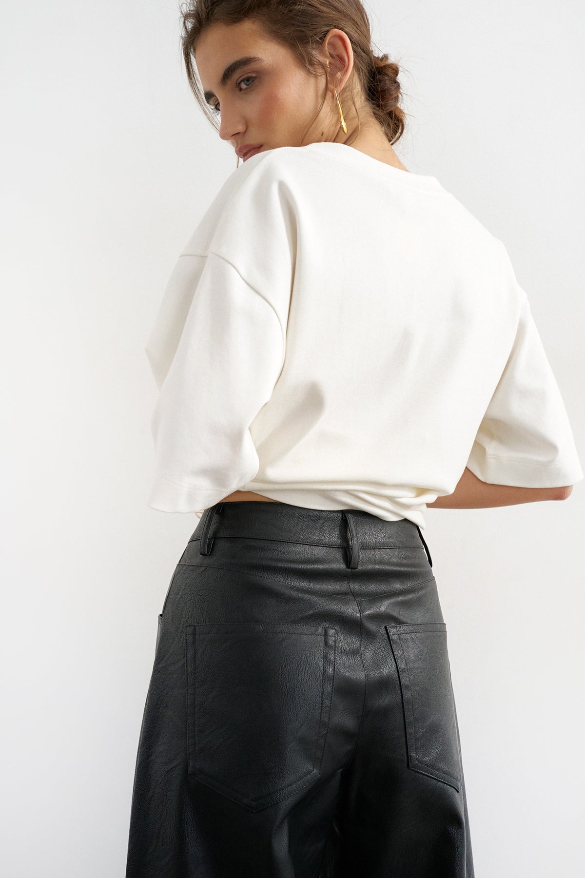 TSTALLA pantalon barrel fit en similicuir - Black