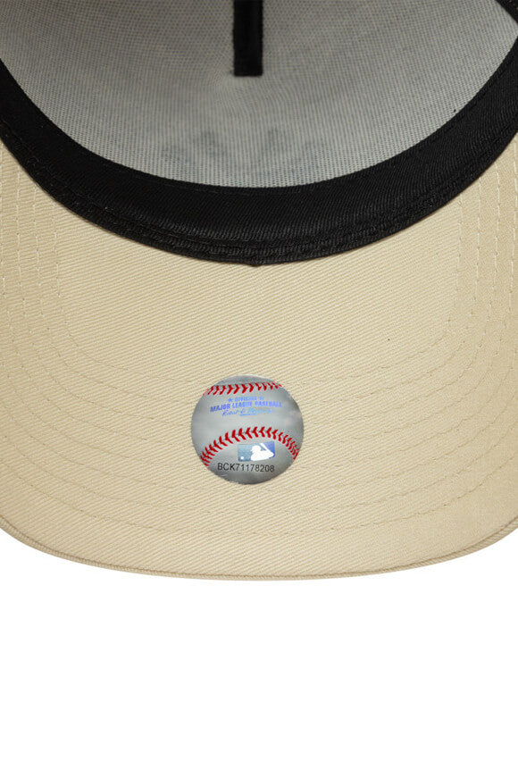 Snapback Cap - Light Beige + Black