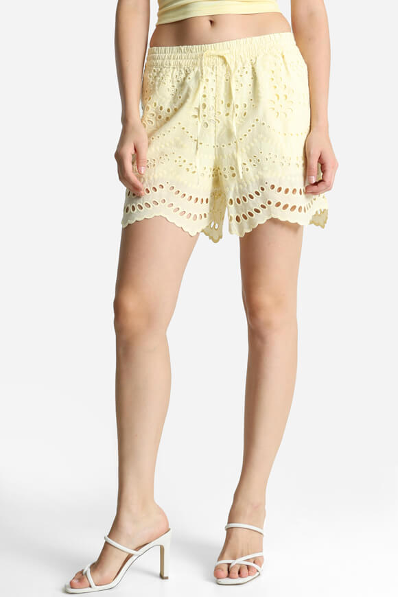 ONLKIM - Pantaloncini in tessuto con motivo traforato - Double Cream