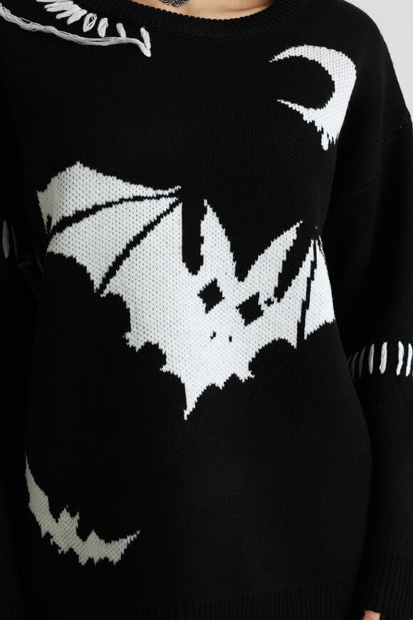 Oversized knitted sweater - black + off-white