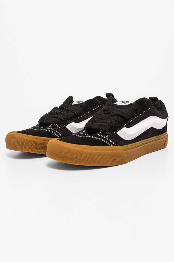 Knu Skool Sneaker - Black + Gum