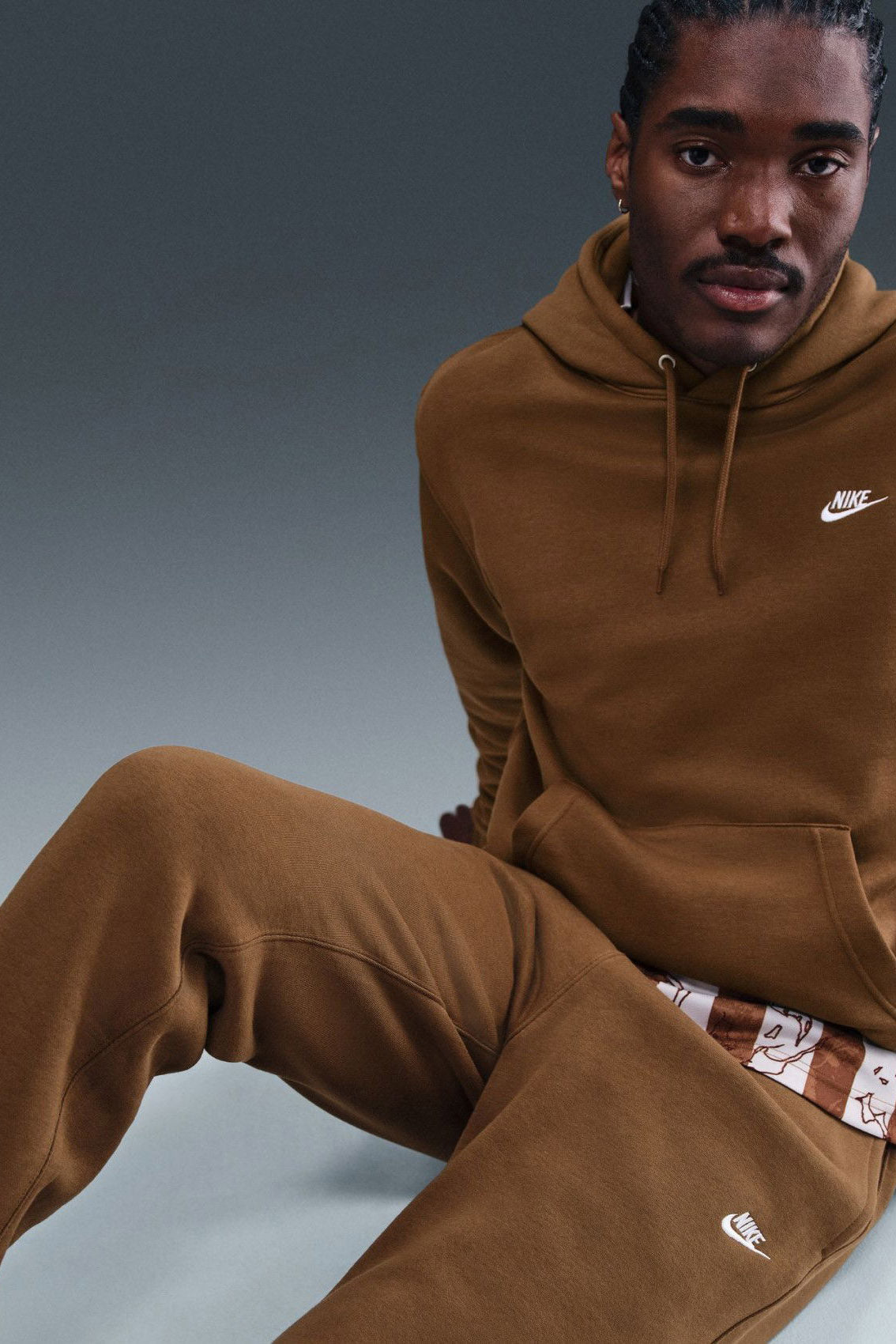 Pantaloni in felpa Sportswear Club - Mosswood Brown