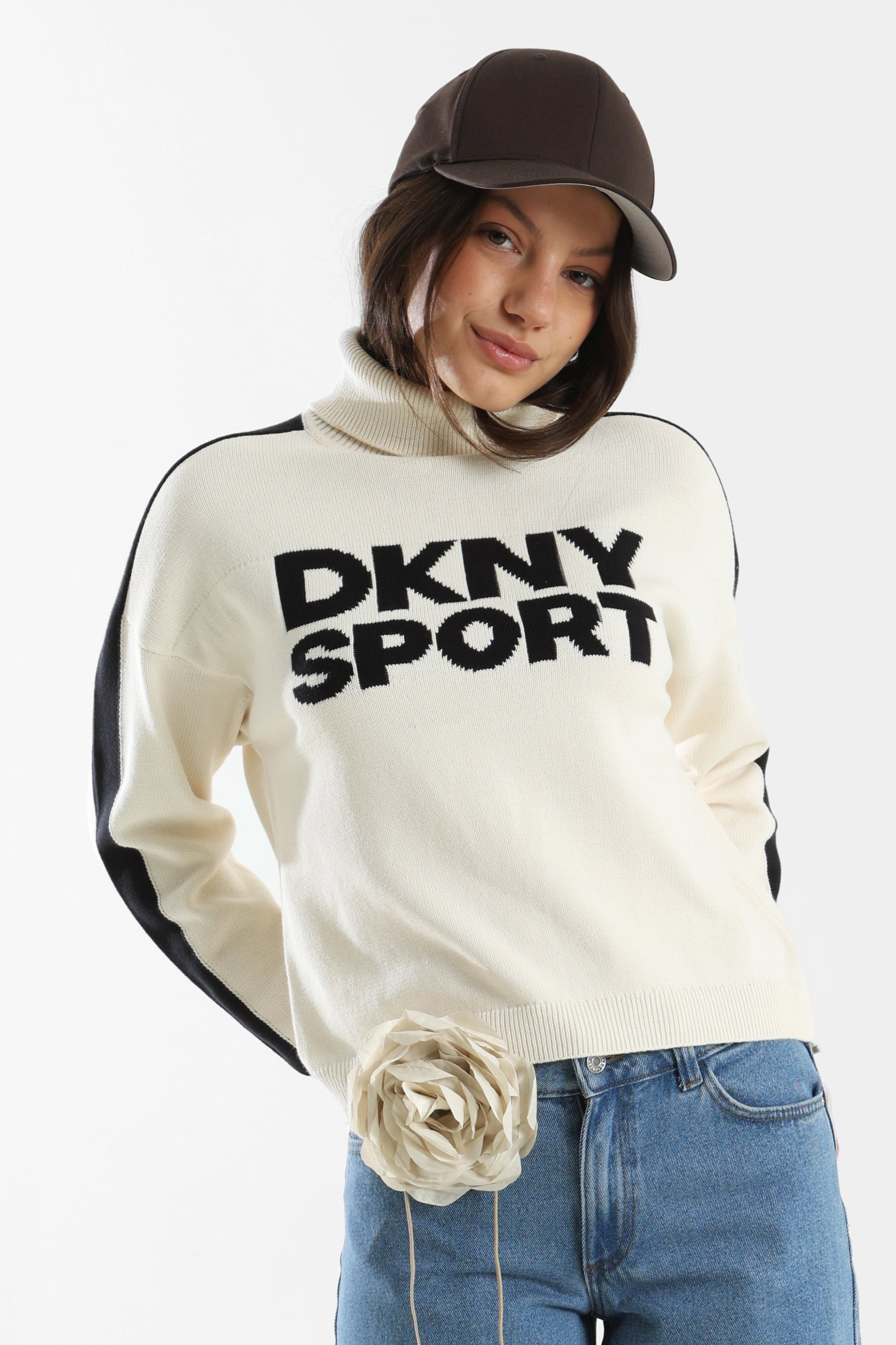 Knitted sweater with turtleneck - Eggnog