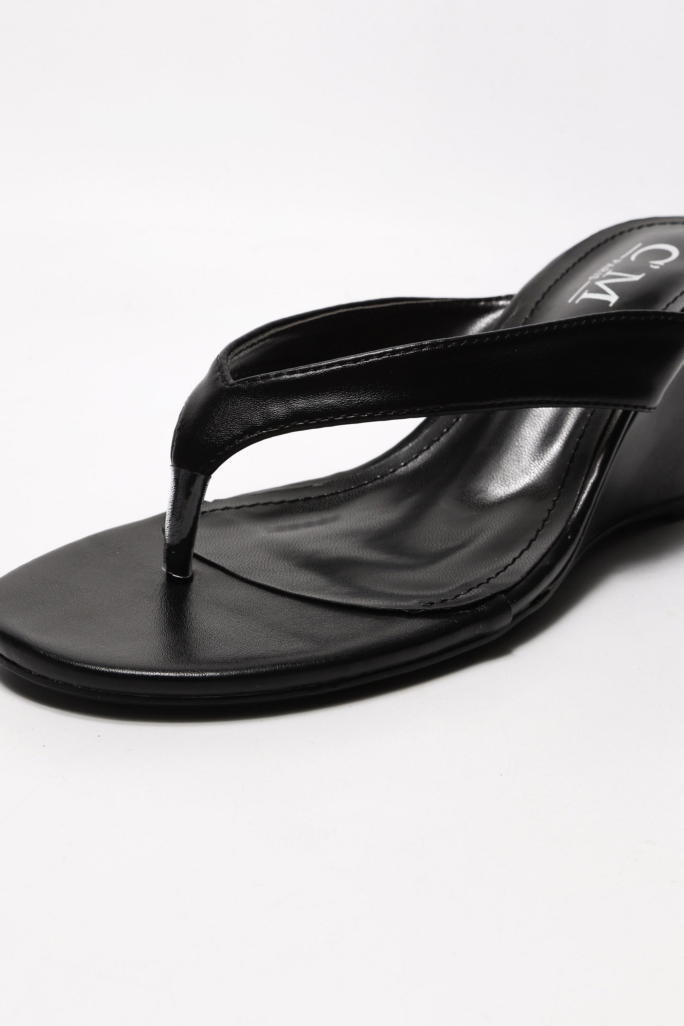 Mules mit Keilabsatz - Black