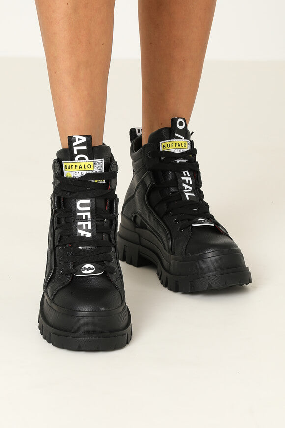 Stivaletto invernale con piattaforma Aspha NC - Nero